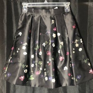 Floral print skirt